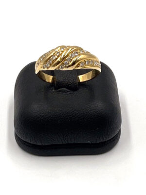 Bague godron et diamants