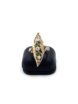 Bague navette diamants et émeraudes
