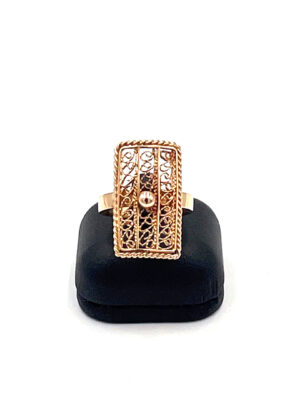 Bague filigrane rectangulaire