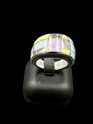 Bague fantaisie en porcelaine de Limoges de marque Bernardaud