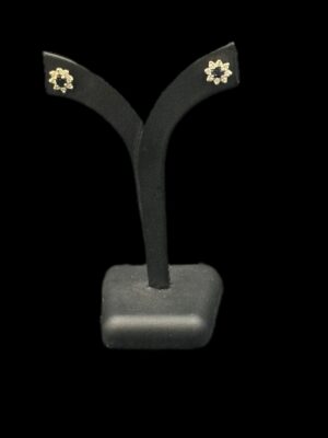 Boucles d’oreilles or jaune saphirs et diamants