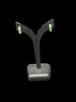 Boucles d’oreilles en or jaune 18 ct serties d’émeraudes